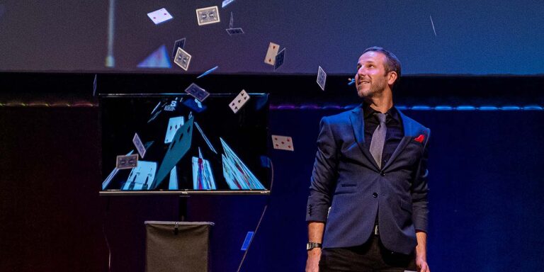 Magic Saloon magician