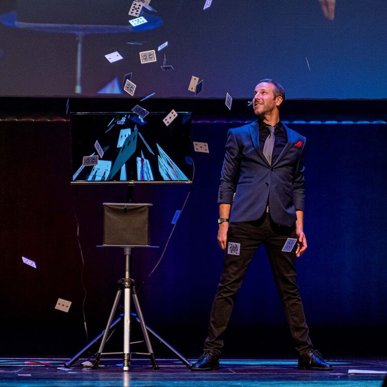 Magic Saloon magician